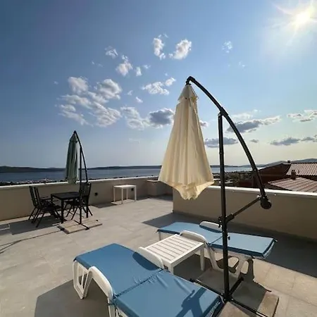 Penthouse Idra Ii - With Pool And Roof Terrace Kastela