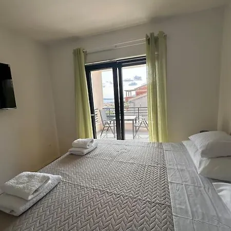 Penthouse Idra Ii - With Pool And Roof Terrace Apartment