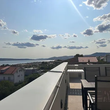 Penthouse Idra Ii - With Pool And Roof Terrace * Kaštela